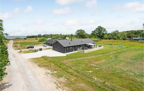 Lovely Home In Glesborg With Sauna, Glesborg